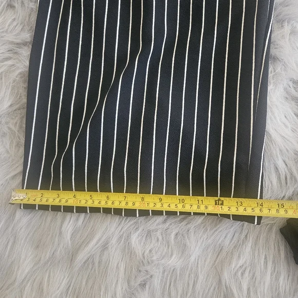 Shein Pinstripe Pencil Skirt - Picture 5 of 6